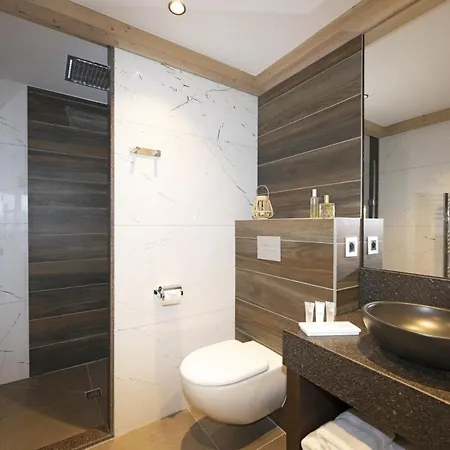 Mgm & Residences - Manaka Aparthotel 5*