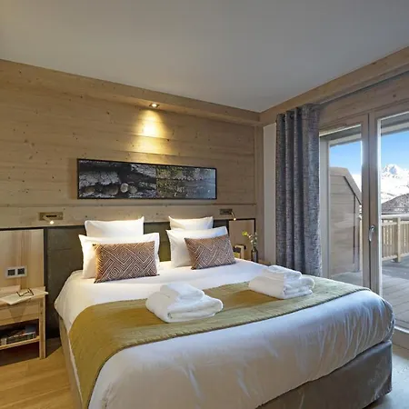 Mgm & Residences - Manaka Aparthotel 5*