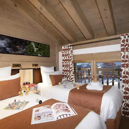Mgm & Residences - Manaka Aparthotel 5*