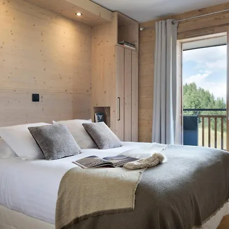 Mgm & Residences - Manaka Aparthotel