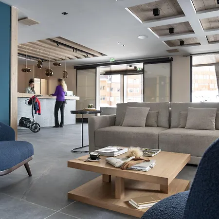 Mgm & Residences - Manaka アパートホテル ラ・プラーニュ