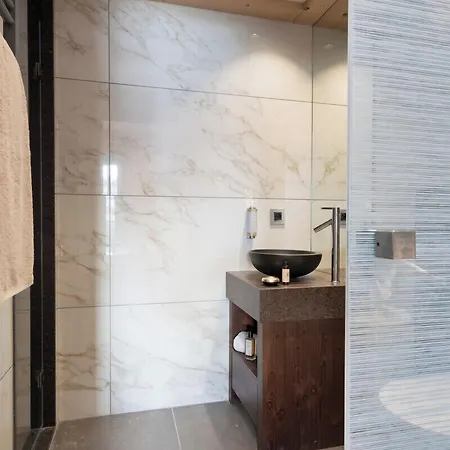 Aparthotel Mgm & Residences - Manaka 5*